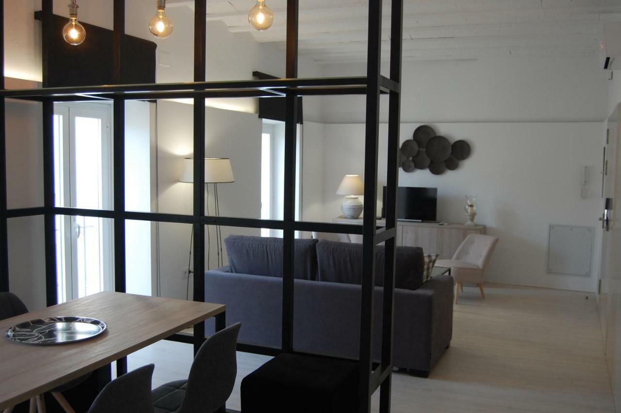 Guesting Basilica Apartment เฮเรซ เด ลาฟรอนเตรา ภายนอก รูปภาพ
